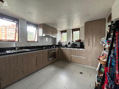 Apartamento de 3 alcobas en venta en Gratamira, Bogotá, 170 m² · foto 5 de 20