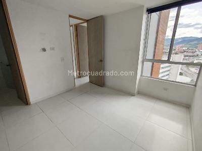 Apartamento de 3 alcobas en arriendo en Mayorca, Envigado, 74 m² · foto 12 de 20