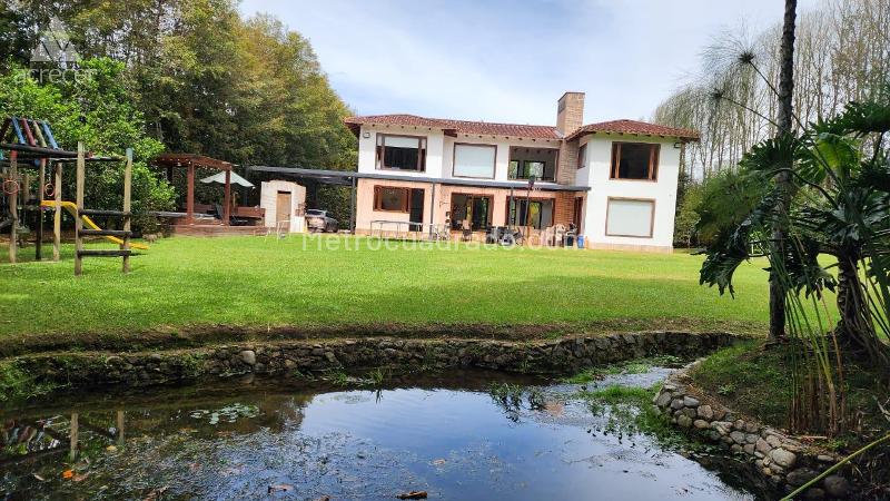 5BR House in El Retiro (2500 m²) - 2