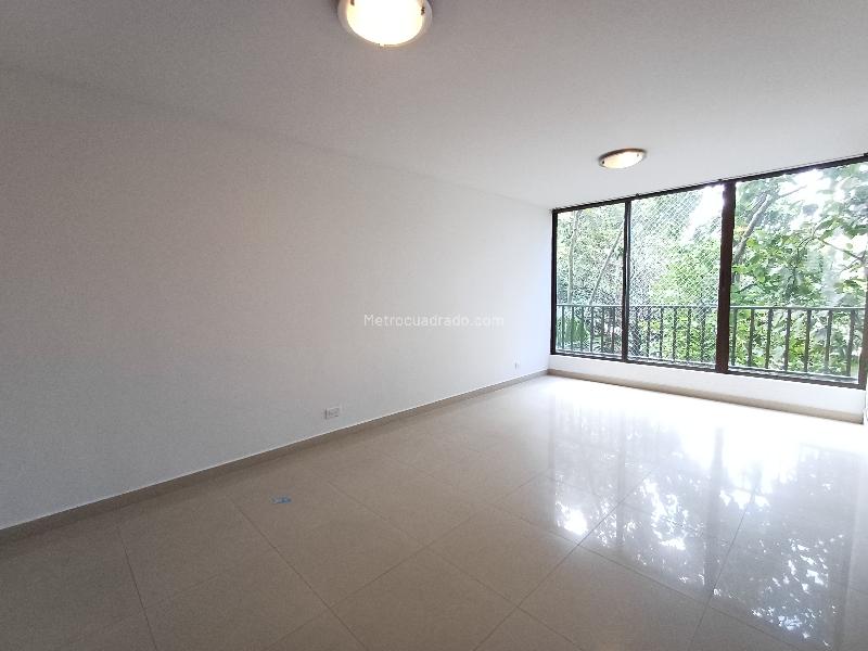 Apartamento de 3 Alcobas en Arriendo en Manila, El Poblado (90 m²) - 5