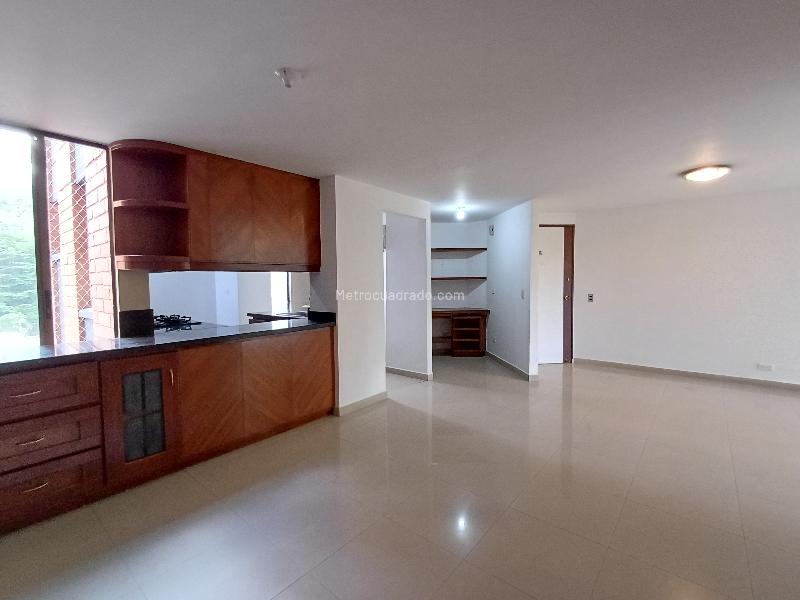 Apartamento de 3 Alcobas en Arriendo en Manila, El Poblado (90 m²) - 8