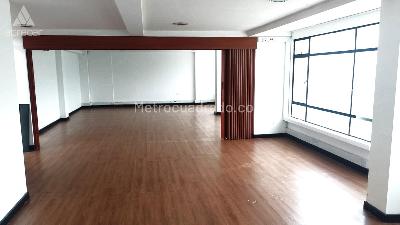 Casa de 5 alcobas en venta en Quinta Paredes, Bogotá, 502 m² · foto 6 de 20