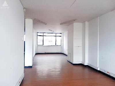 Casa de 5 alcobas en venta en Quinta Paredes, Bogotá, 502 m² · foto 12 de 20
