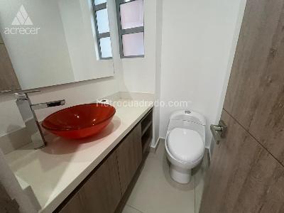 Apartamento de 2 alcobas en arriendo en Loma De Los Mesa, Envigado, 76 m² · foto 10 de 20