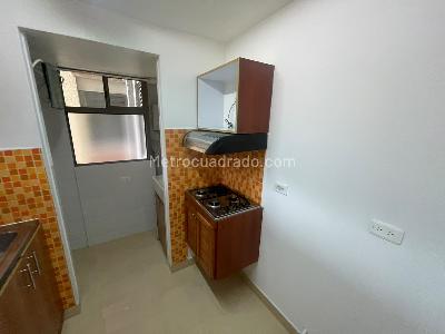 Apartamento de 2 alcobas en arriendo en Loma De Los Bernal, Medellín, 51 m² · foto 7 de 16