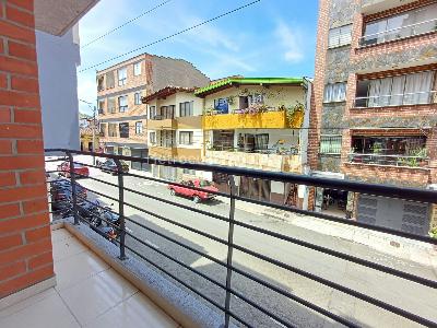 Apartamento de 3 alcobas en arriendo en Mesa, Envigado, 96 m² · foto 2 de 19