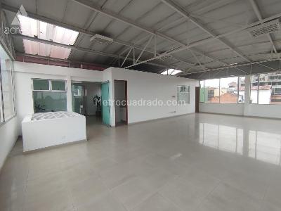 Office for rent in Antiguo Country, Bogotá