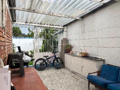 Casa de 4 alcobas en venta en Niza, Bogotá, 364 m² · foto 3 de 20