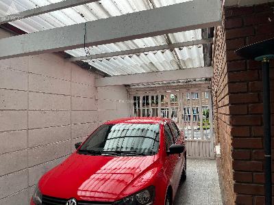 Casa de 4 alcobas en venta en Niza, Bogotá, 364 m² · foto 4 de 20