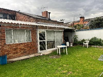 Casa de 4 alcobas en venta en Niza, Bogotá, 364 m² · foto 8 de 20