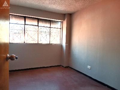 Casa de 5 alcobas en venta en 20 De Julio, Bogotá, 273 m² · foto 11 de 20