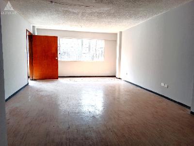 Casa de 5 alcobas en venta en 20 De Julio, Bogotá, 273 m² · foto 12 de 20