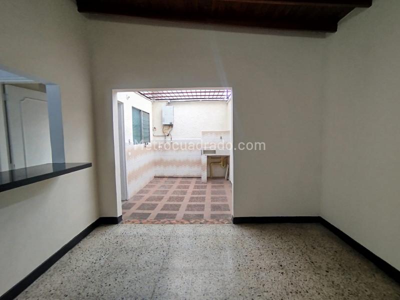 Apartamento Amplio de 5 Alcobas en Simón Bolívar - 7
