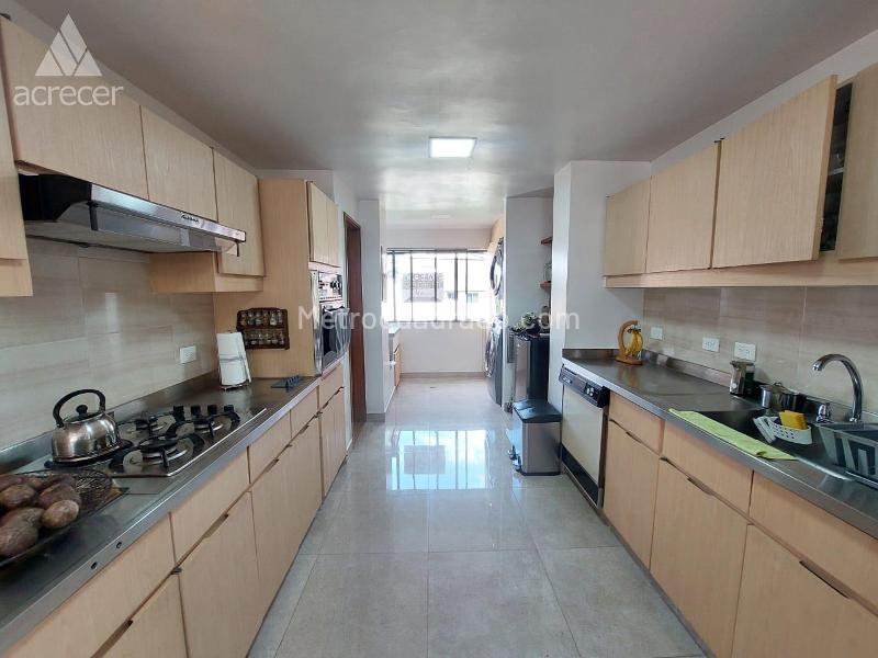 Apartamento Amplio de 3 Alcobas con Balcón en La Frontera M - 4