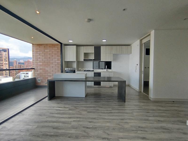 Apartamento de 2 Alcobas en Los González, El Poblado - 3