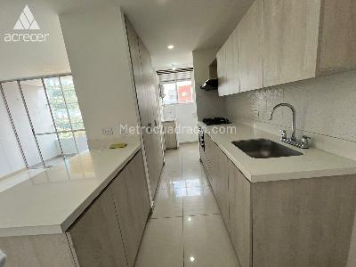 Apartamento de 3 alcobas en arriendo en Sabaneta, Sabaneta, 85 m² · foto 2 de 20