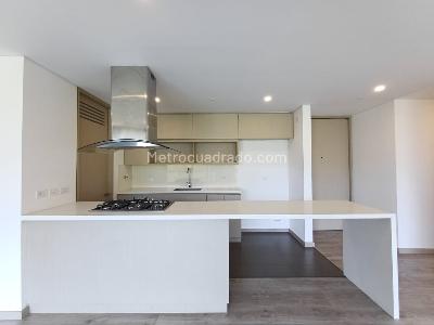 Apartamento de 2 alcobas en arriendo en Las Palmas M, Medellín, 102 m² · foto 4 de 20