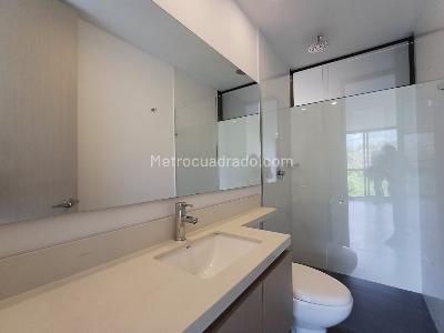 Apartamento de 2 alcobas en arriendo en Las Palmas M, Medellín, 102 m² · foto 18 de 20