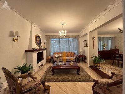 Casa de 3 alcobas en venta en Loma De Los Parras, Medellín, 218 m² · foto 4 de 20