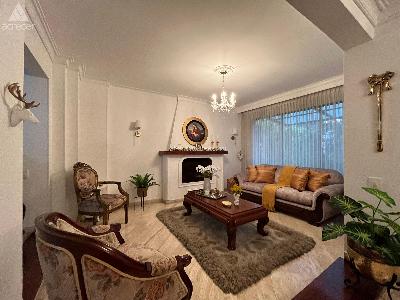 Casa de 3 alcobas en venta en Loma De Los Parras, Medellín, 218 m² · foto 6 de 20