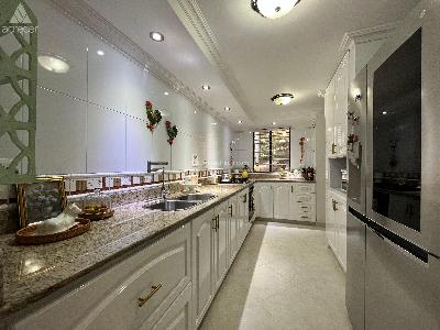 Casa de 3 alcobas en venta en Loma De Los Parras, Medellín, 218 m² · foto 11 de 20