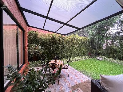 Casa de 3 alcobas en venta en Loma De Los Parras, Medellín, 218 m² · foto 14 de 20