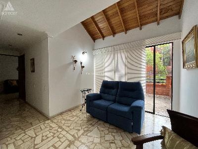 Casa de 3 alcobas en venta en Loma De Los Parras, Medellín, 218 m² · foto 20 de 20