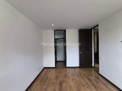 Apartamento de 2 alcobas en venta en Las Lomas, Medellín, 140 m² · foto 13 de 20