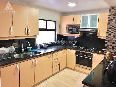 Casa de 4 alcobas en venta en La Castellana, Medellín, 130 m² · foto 6 de 10