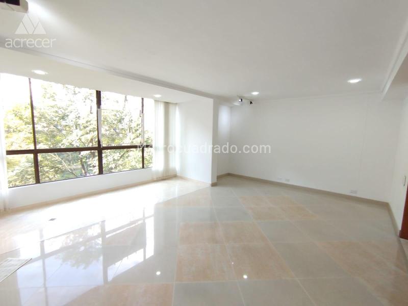 Apartamento Amoblado de 3 Alcobas en Transversal Inferior Poblado