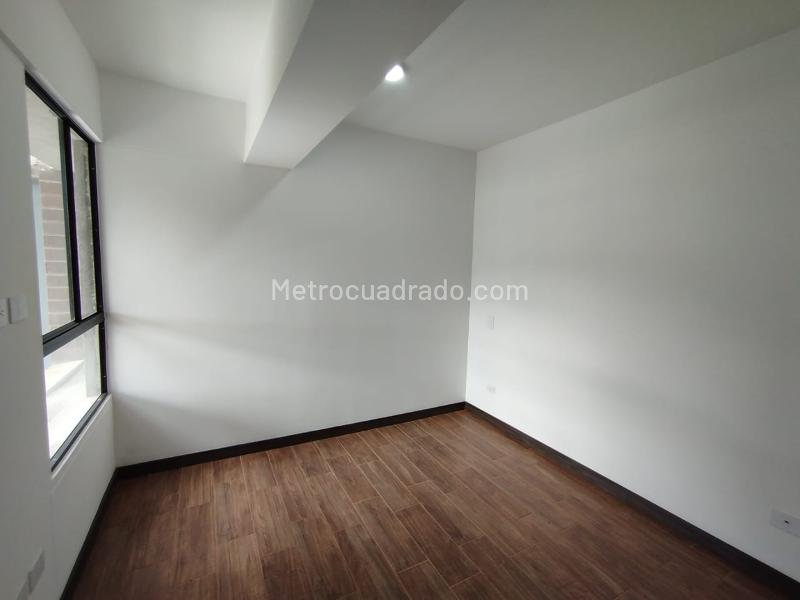 2BR Apartment in El Retiro (62 m²) - 4