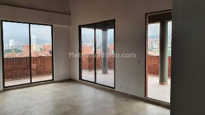 Apartamento de 4 alcobas en arriendo en Laureles, Medellín, 240 m² · foto 6 de 20