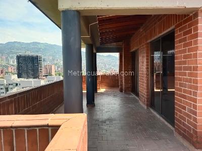 Apartamento de 4 alcobas en arriendo en Laureles, Medellín, 240 m² · foto 9 de 20