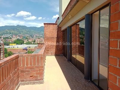 Apartamento de 4 alcobas en arriendo en Laureles, Medellín, 240 m² · foto 10 de 20