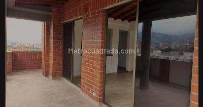Apartamento de 4 alcobas en arriendo en Laureles, Medellín, 240 m² · foto 13 de 20