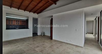 Apartamento de 4 alcobas en arriendo en Laureles, Medellín, 240 m² · foto 16 de 20