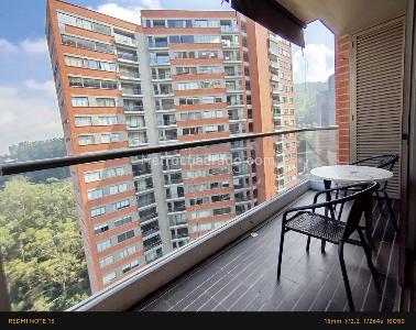 Apartamento de 3 alcobas en arriendo en Las Lomas, Medellín, 90 m² · foto 4 de 16