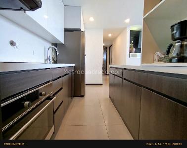 Apartamento de 3 alcobas en arriendo en Las Lomas, Medellín, 90 m² · foto 7 de 16
