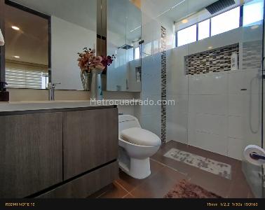 Apartamento de 3 alcobas en arriendo en Las Lomas, Medellín, 90 m² · foto 9 de 16