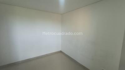 Apartamento de 2 alcobas en arriendo en Robledo, Medellín, 40 m² · foto 7 de 12
