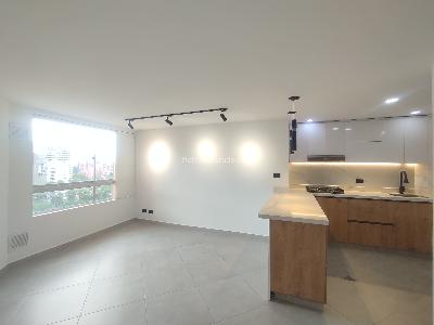 Apartamento de 1 alcoba en arriendo en Lalinde, Medellín, 50 m² · foto 2 de 12