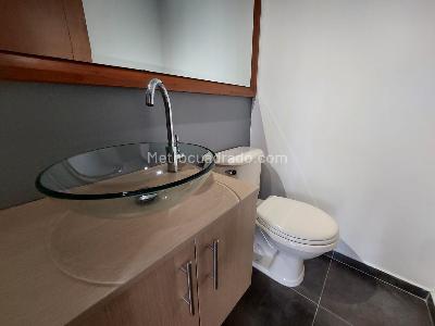 Apartamento de 1 alcoba en arriendo en Los Balsos, Medellín, 70 m² · foto 10 de 12
