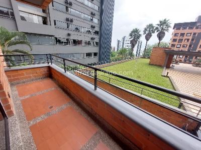 Apartamento de 1 alcoba en arriendo en Los Balsos, Medellín, 70 m² · foto 2 de 12