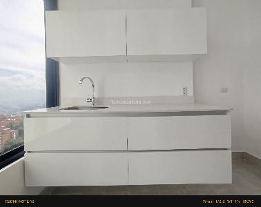 Apartamento en arriendo en San Lucas, Medellín · foto 8 de 16
