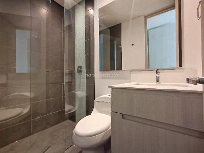 Apartamento de 3 alcobas en arriendo en Los Gonzalez, Medellín, 125 m² · foto 17 de 20
