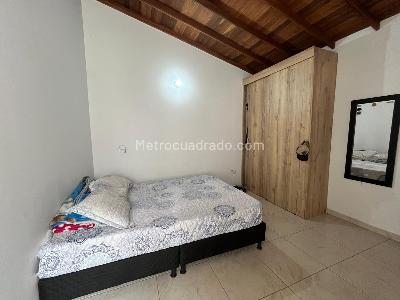 Apartamento de 2 alcobas en venta en Sabaneta, Sabaneta, 53 m² · foto 4 de 17