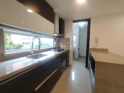 Apartamento de 3 alcobas en arriendo en Santa Maria De Los Angeles, Medellín, 122 m² · foto 5 de 20