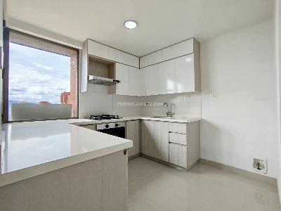 Apartamento de 2 alcobas en arriendo en La Calera, Medellín, 130 m² · foto 7 de 20