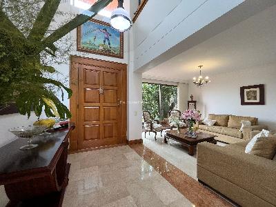 Casa de 4 alcobas en venta en La Calera, Medellín, 513 m² · foto 3 de 20