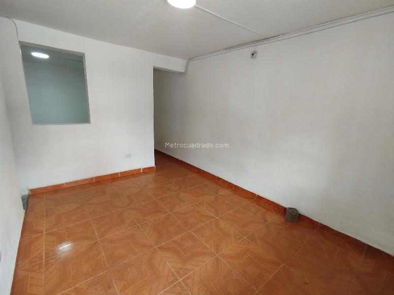 Casa en Alquiler de 4 Alcobas en Guayabal Cristo Rey - 2